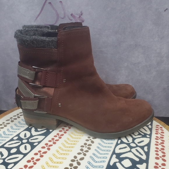 SOREL Rusty Red Brown Leather Distressed Ankle Boots Costal Western Women's 7 - Picture 2 of 10